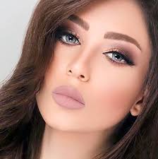 Sabrin Burshaid Close-Up