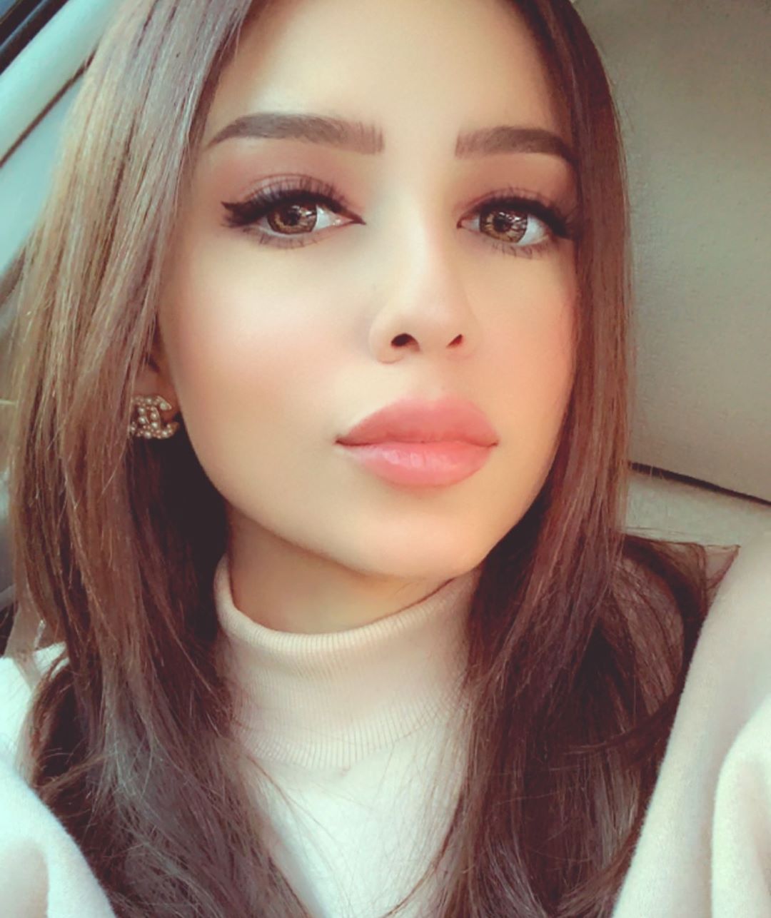 Sabrin Burshaid pictures Stars